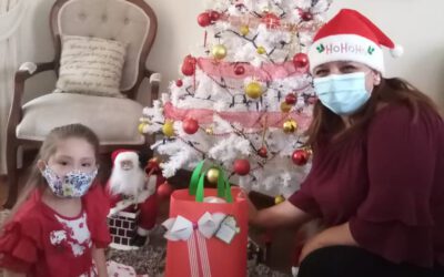 ENTREGA DE KIT DE MANUALIDADES NAVIDEÑAS PARA PRE KINDER