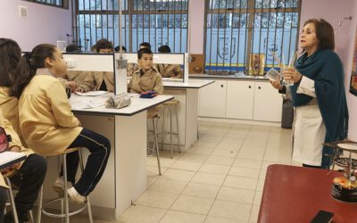 Trabajo Experimental de Química con Cuartos Básicos