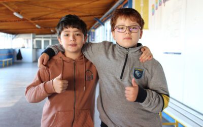 Dos pequeños con grandes corazones